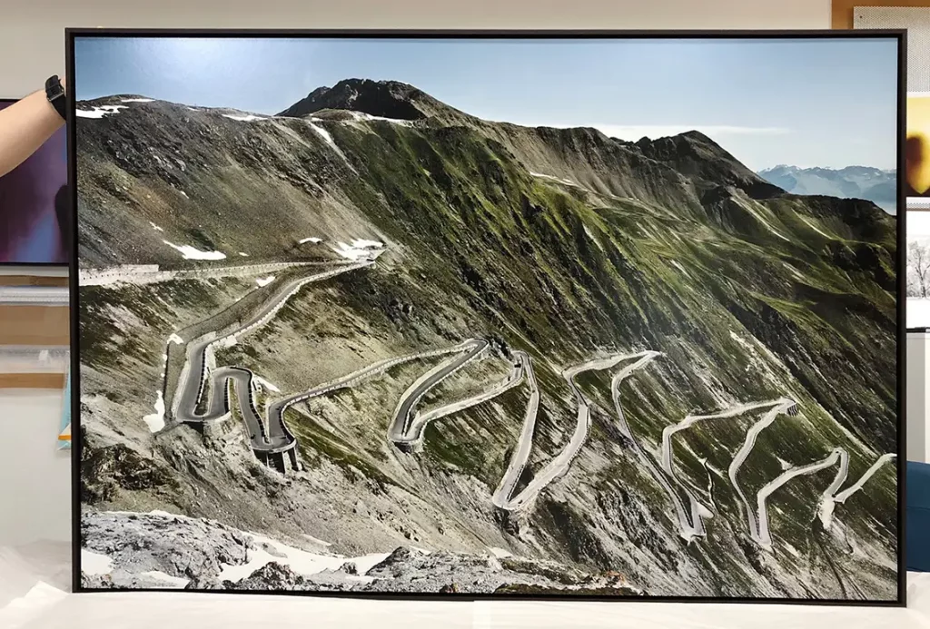 Schattenfugenrahmen braun, Stilfser Joch