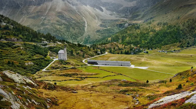 Gebäude des alten Spittel am Simplon Pass