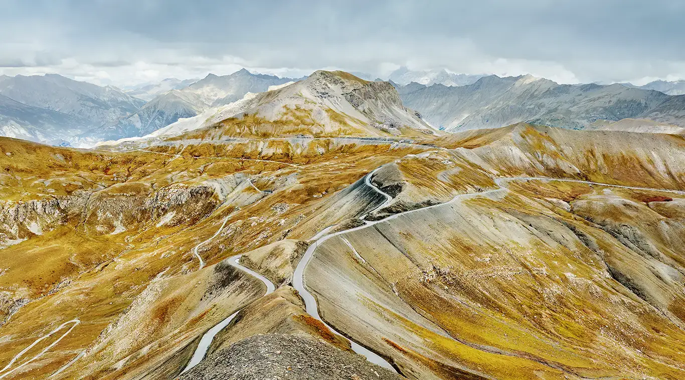 Blick über die Passhöhe am Col de la Bonette